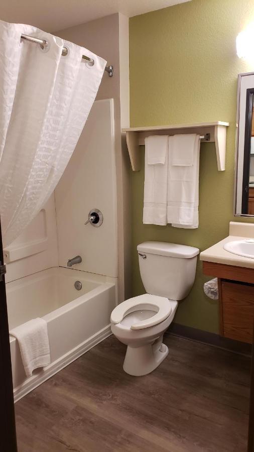 Woodspring Suites Kansas City Mission Merriam Exterior foto